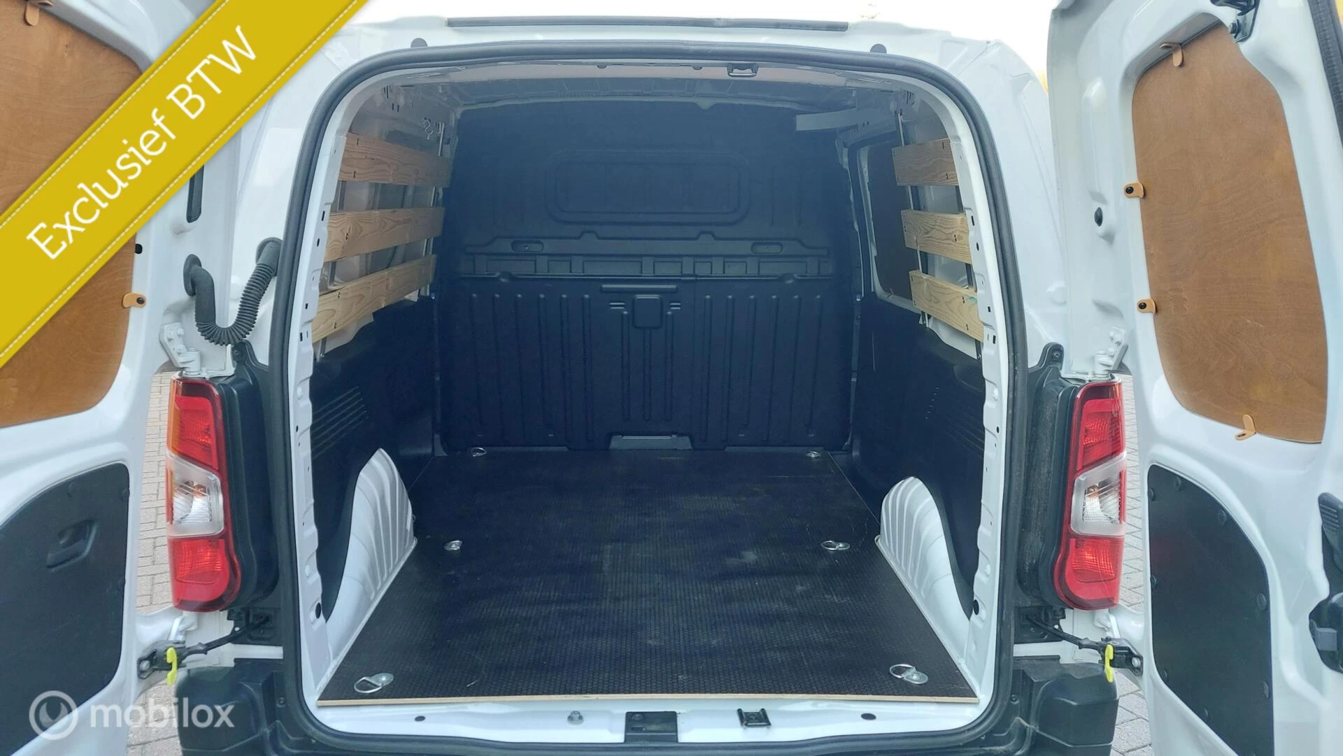 Hoofdafbeelding Peugeot Partner