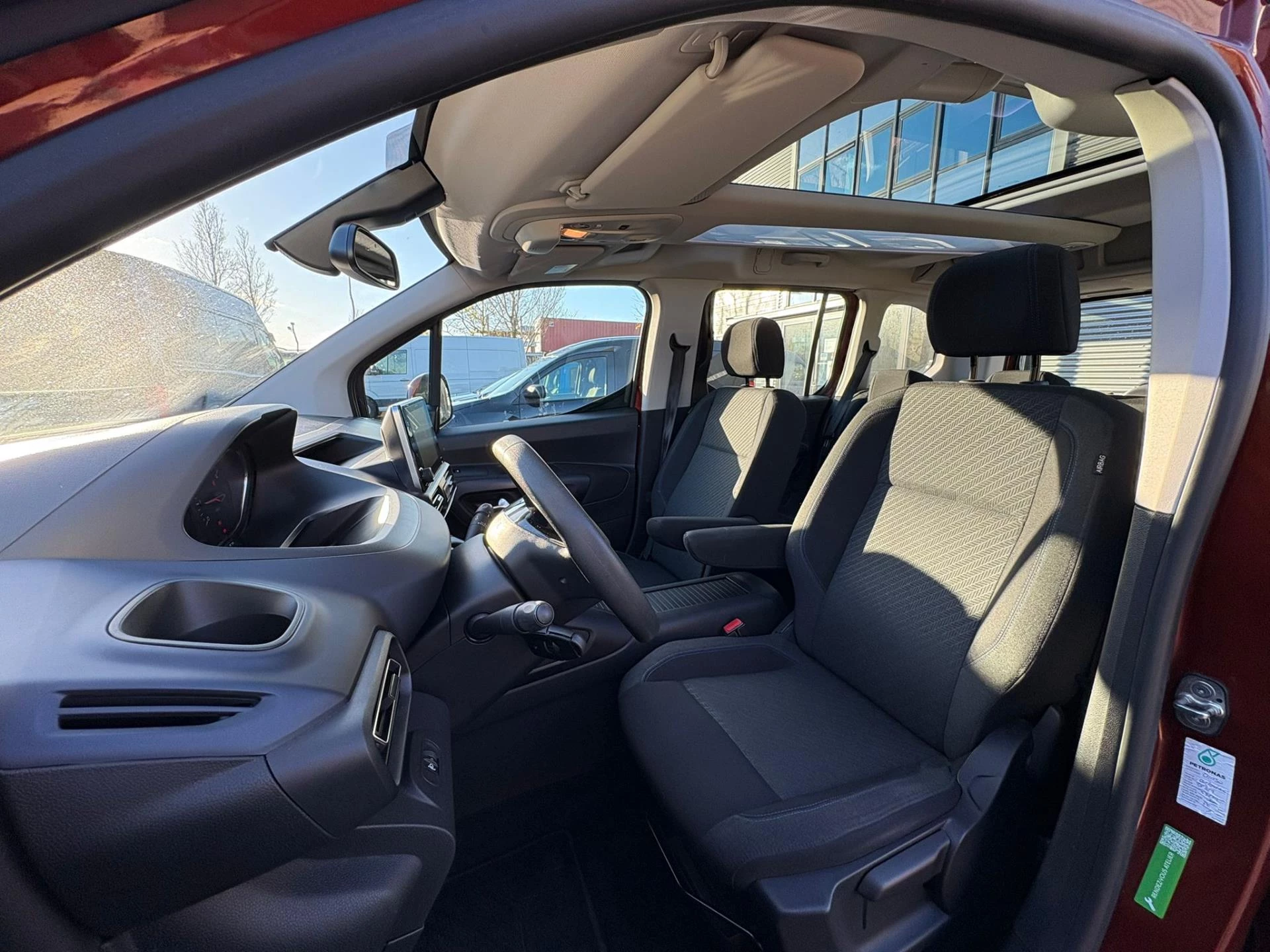 Hoofdafbeelding Peugeot Rifter