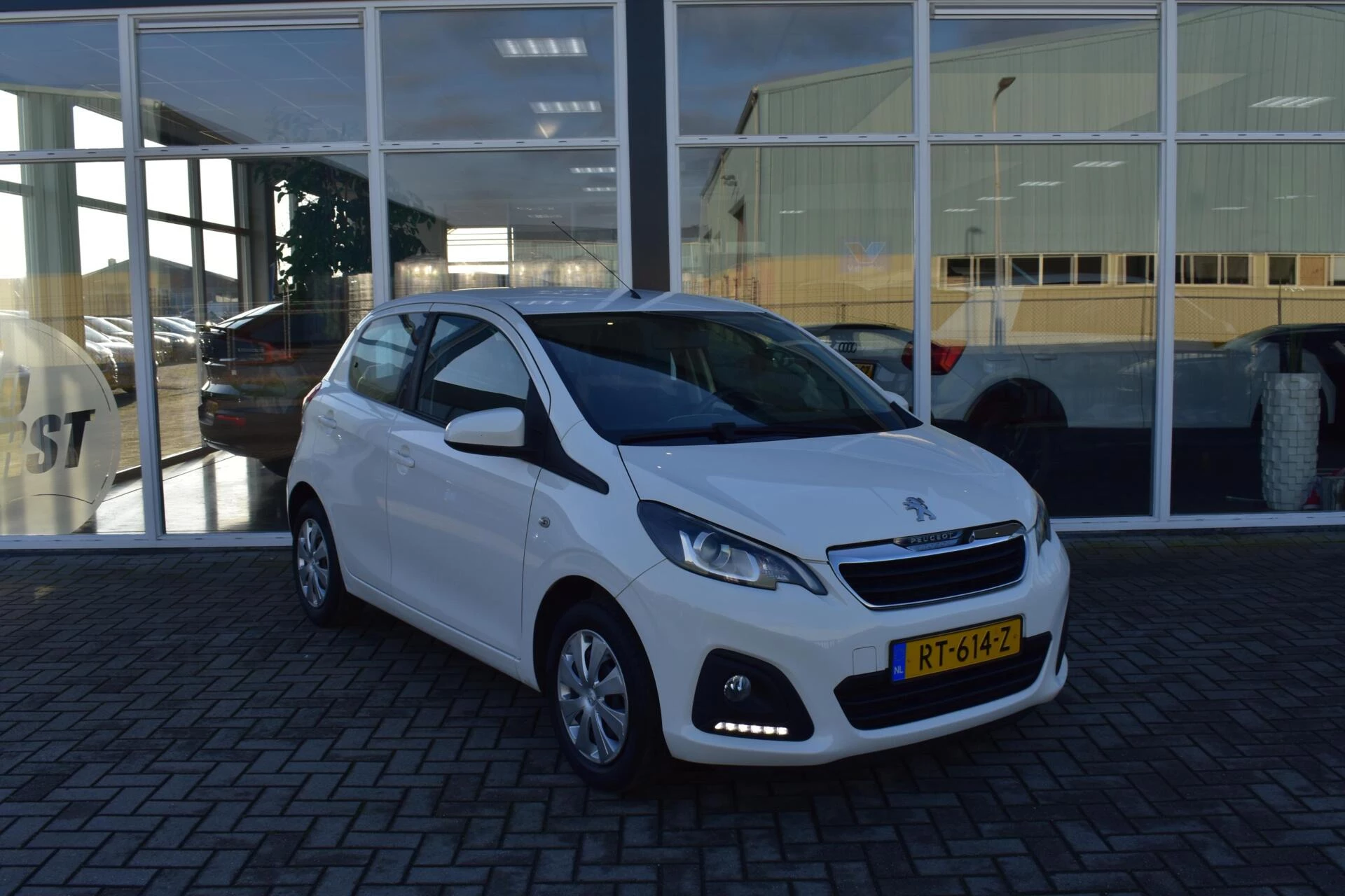Hoofdafbeelding Peugeot 108