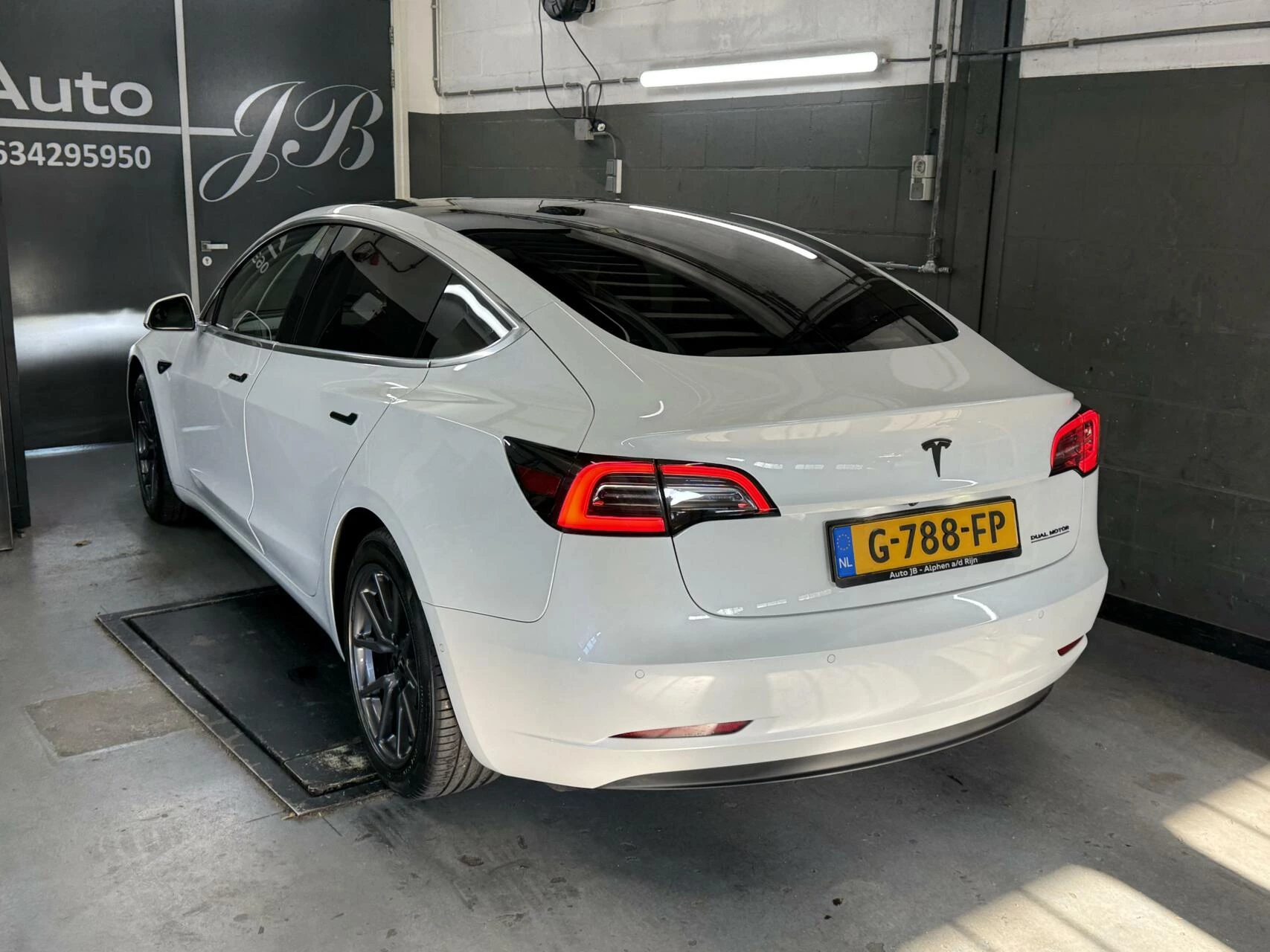 Hoofdafbeelding Tesla Model 3