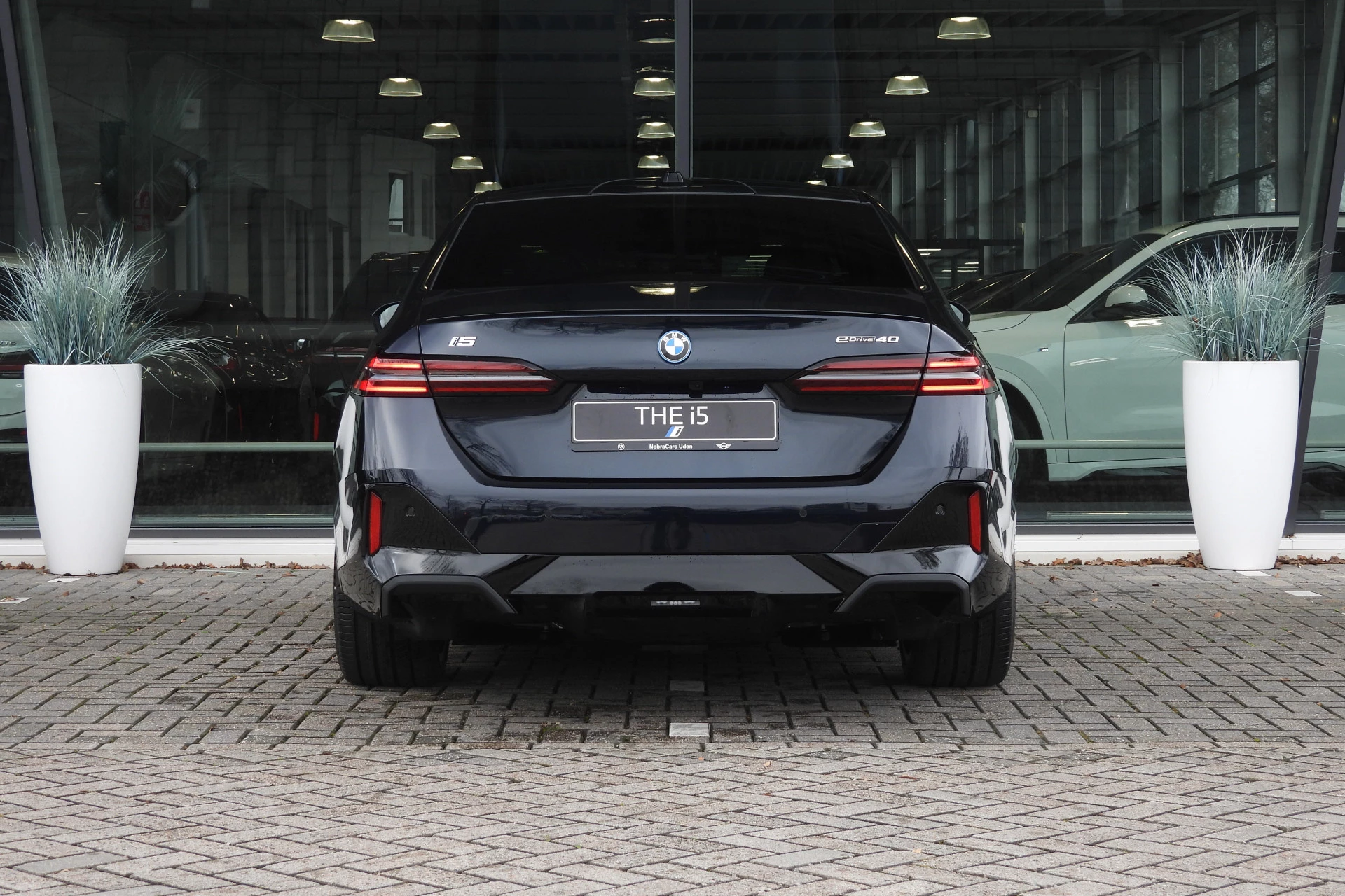 Hoofdafbeelding BMW i5