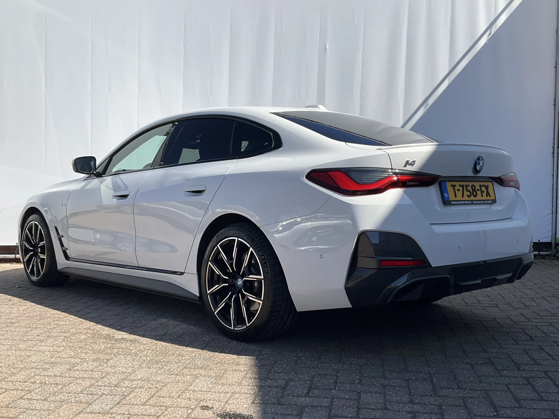 Hoofdafbeelding BMW i4