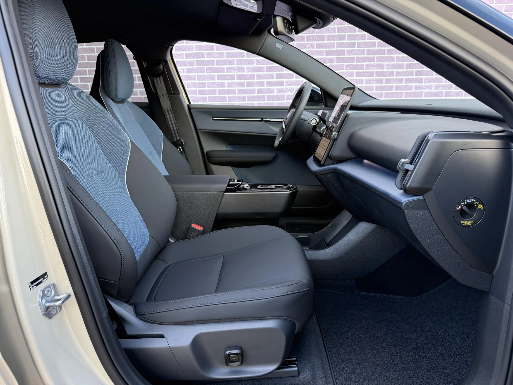 Hoofdafbeelding Volvo EX30