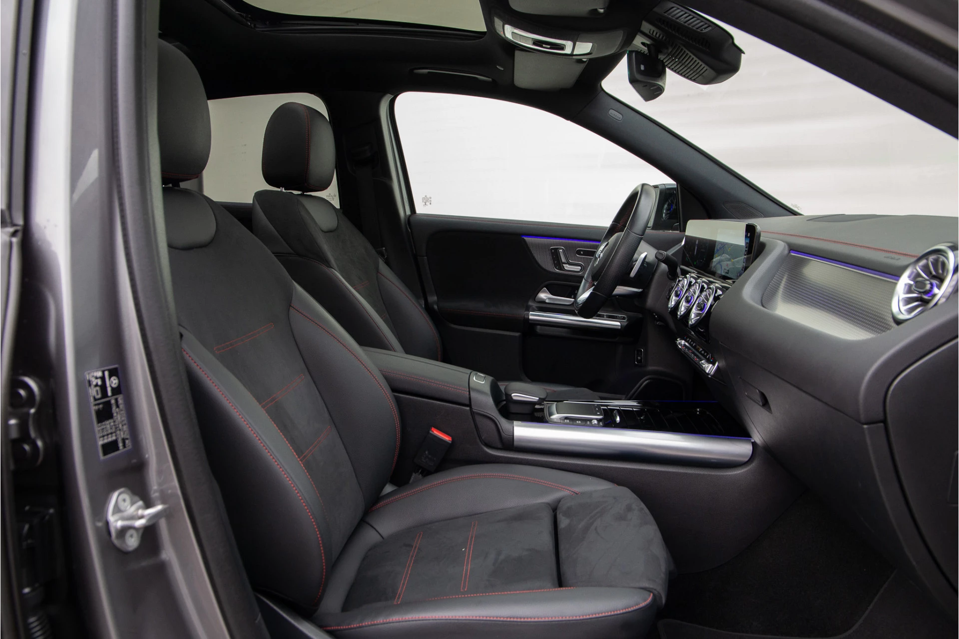 Hoofdafbeelding Mercedes-Benz EQA