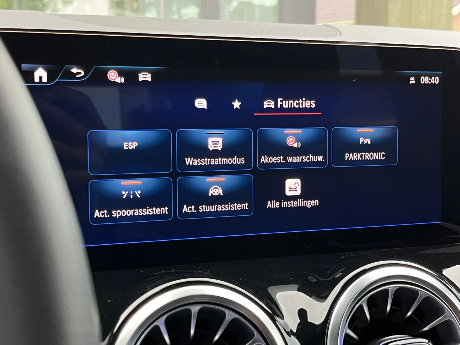 Hoofdafbeelding Mercedes-Benz EQA