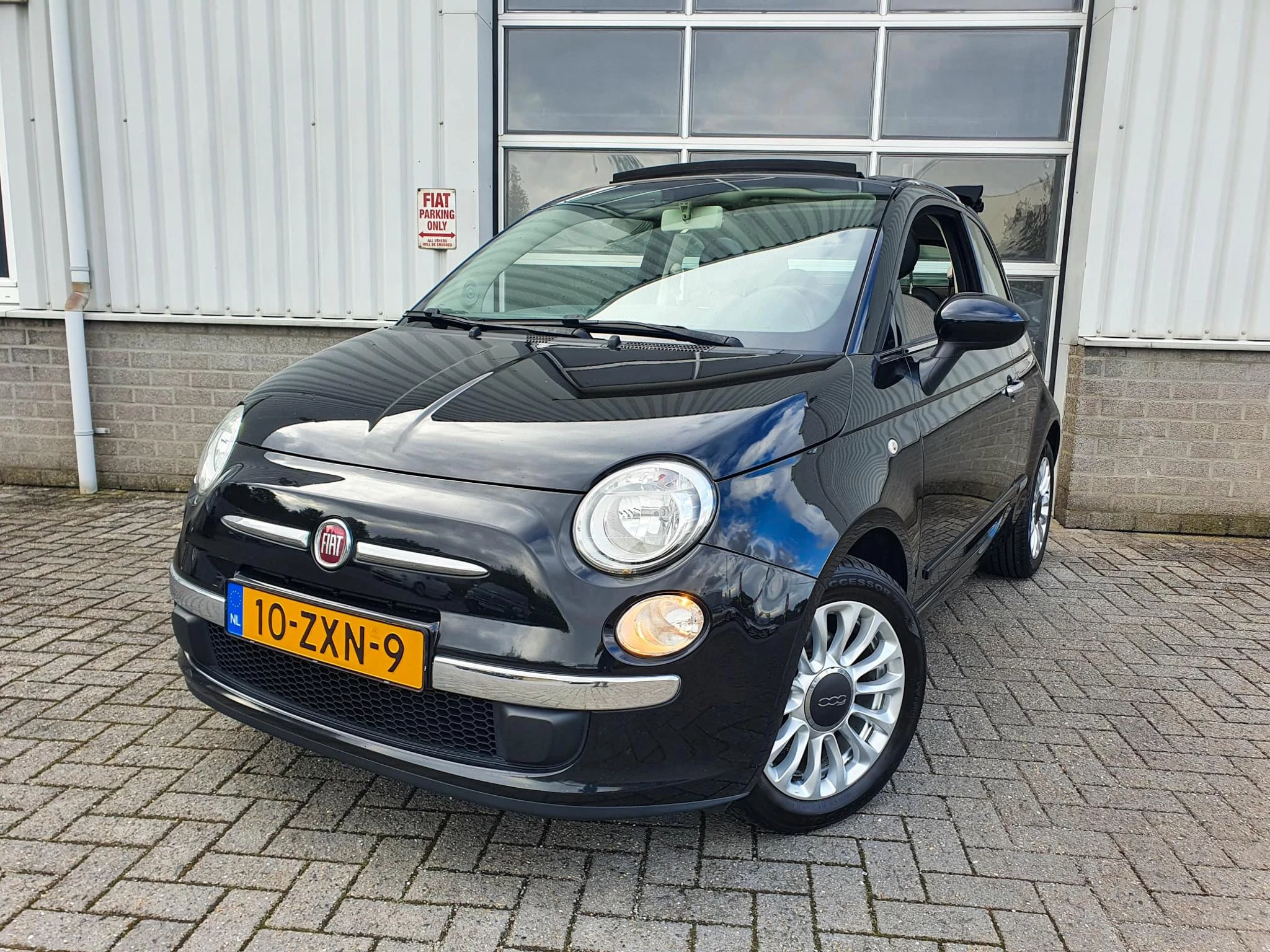 Hoofdafbeelding Fiat 500C