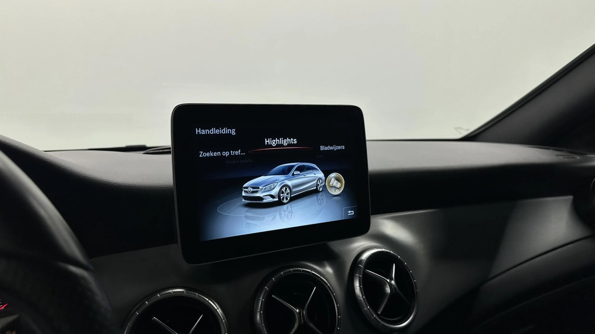 Hoofdafbeelding Mercedes-Benz CLA