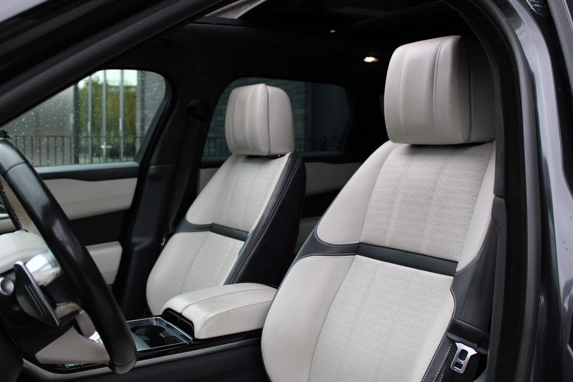 Hoofdafbeelding Land Rover Range Rover Velar