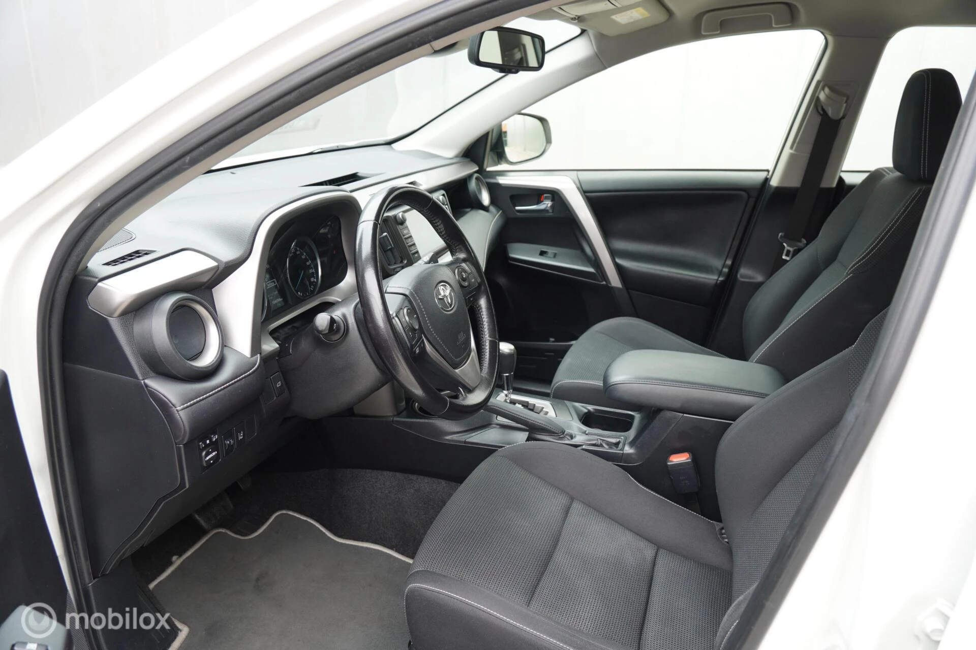 Hoofdafbeelding Toyota RAV4