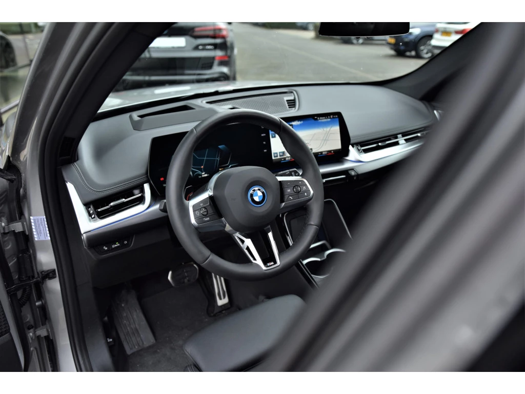 Hoofdafbeelding BMW iX1