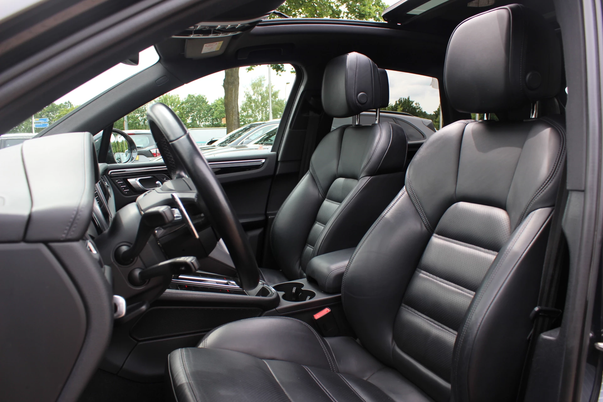 Hoofdafbeelding Porsche Macan
