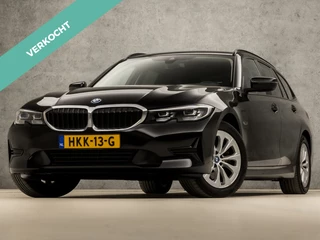 BMW 3 Serie Touring 320e Sportline 204Pk Automaat (APPLE CARPLAY, GROOT NAVI, DEALER ONDERHOUDEN, LEDEREN SPORTSTOELEN, CAMERA, GETINT GLAS, CRUISE, NIEUWSTAAT)