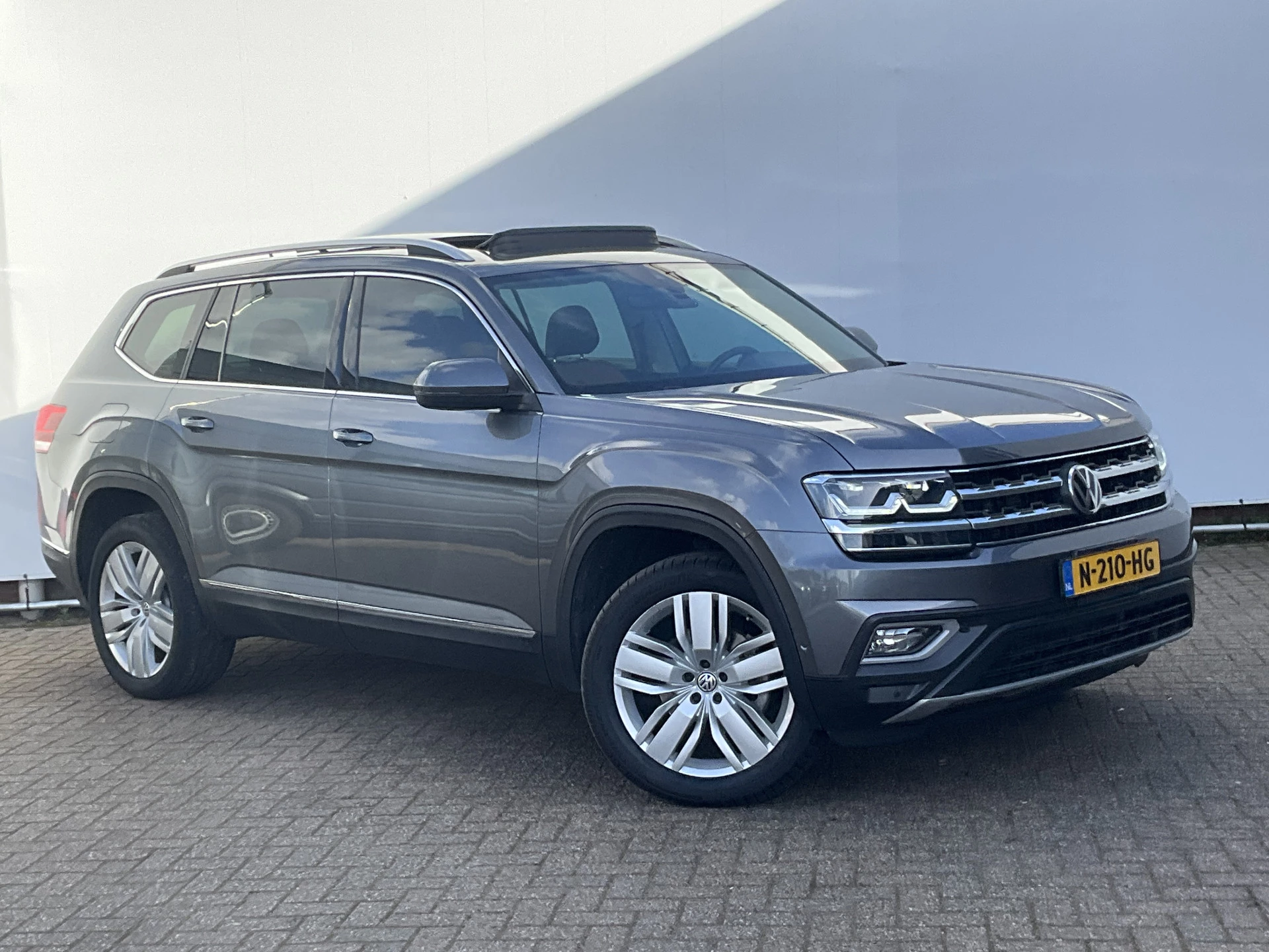 Hoofdafbeelding Volkswagen TERAMONT