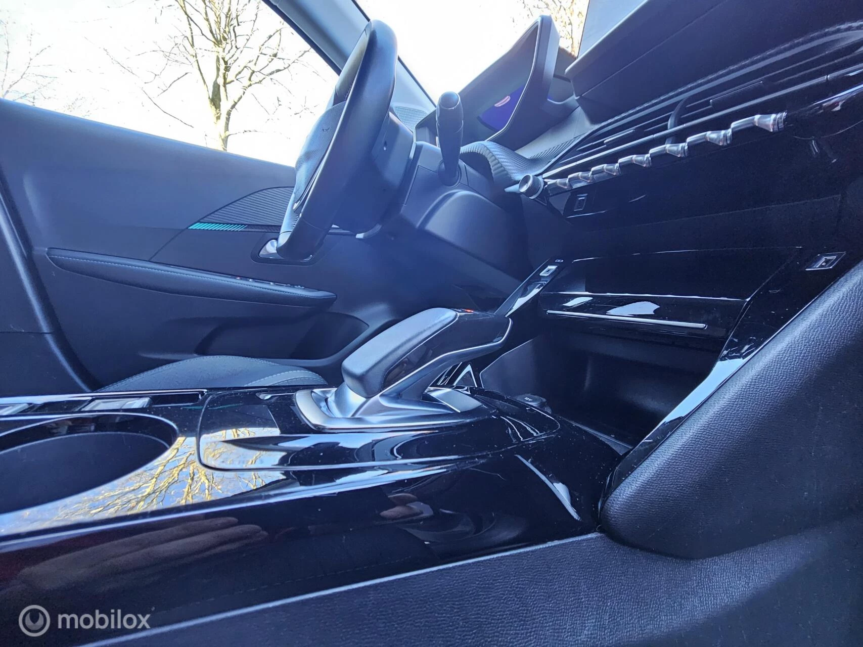 Hoofdafbeelding Peugeot e-208