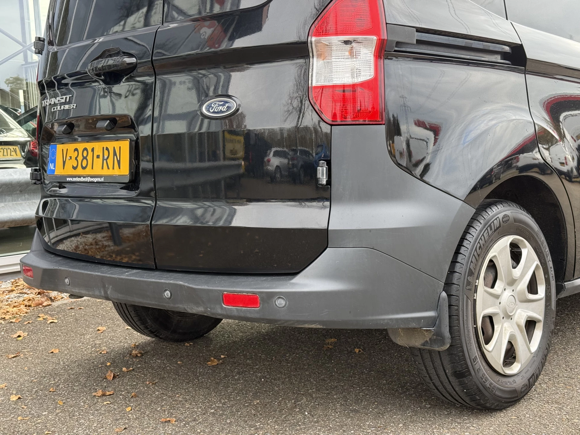 Hoofdafbeelding Ford Transit Courier