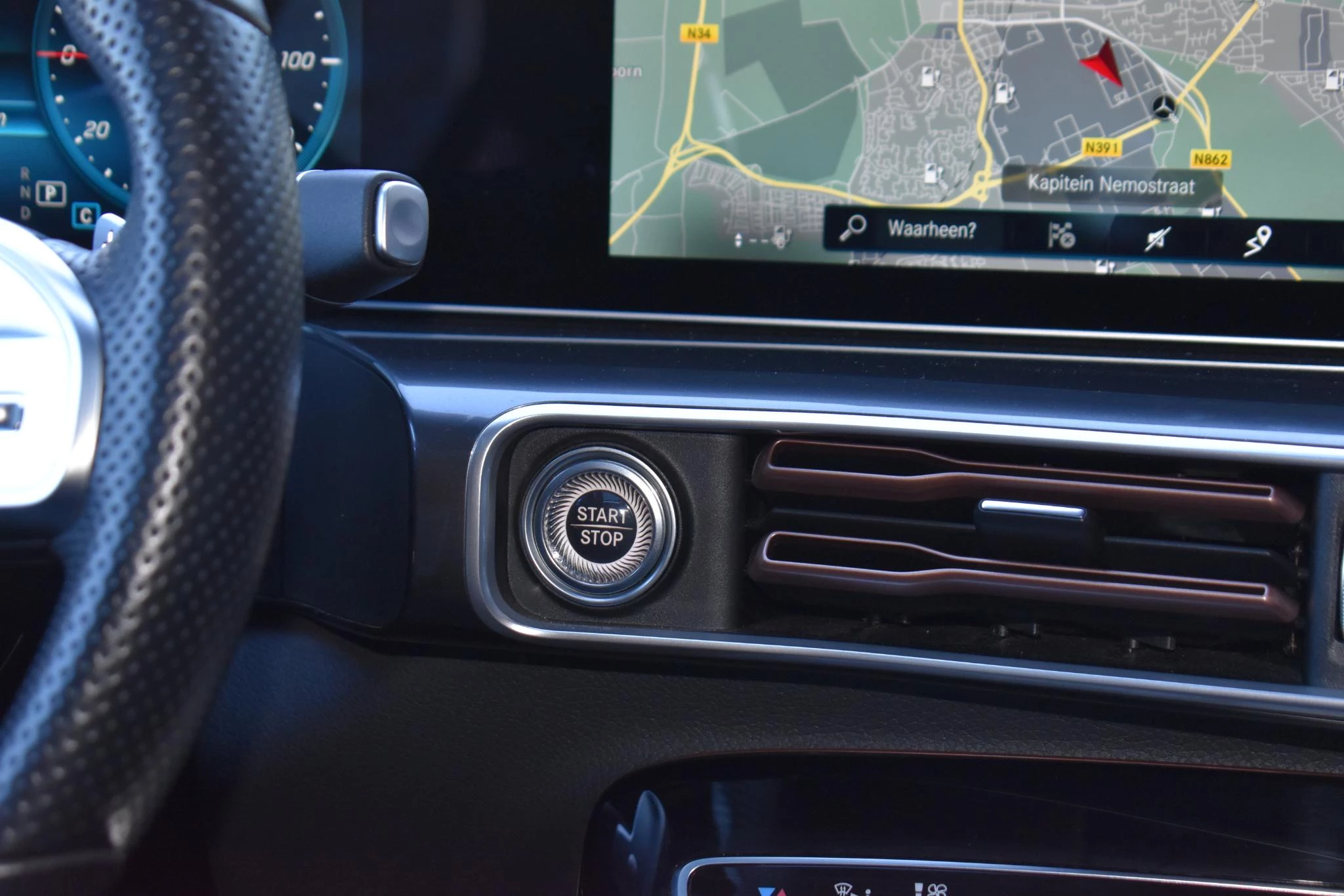 Hoofdafbeelding Mercedes-Benz EQC