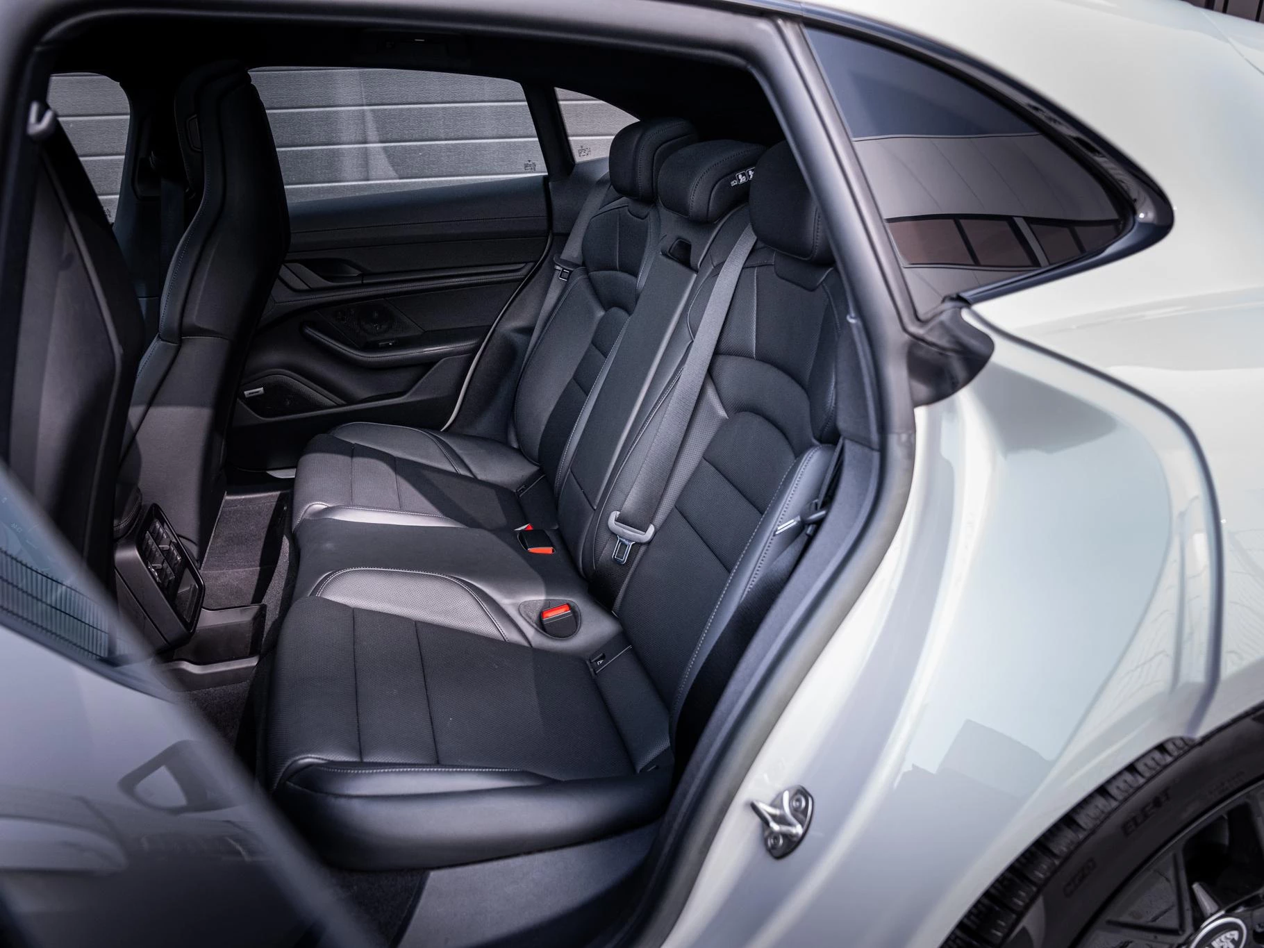 Hoofdafbeelding Porsche Taycan