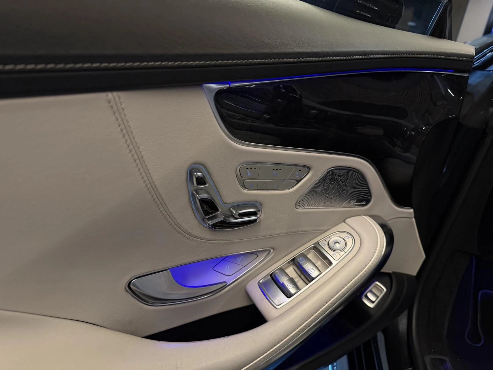 Hoofdafbeelding Mercedes-Benz S-Klasse