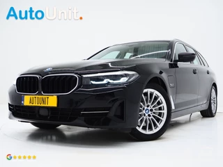 BMW 5 Serie Touring 530e xDrive | LED Grille |  Leder | Camera | Adaptive Cruise | Sfeerlicht | Dodehoek | Carplay