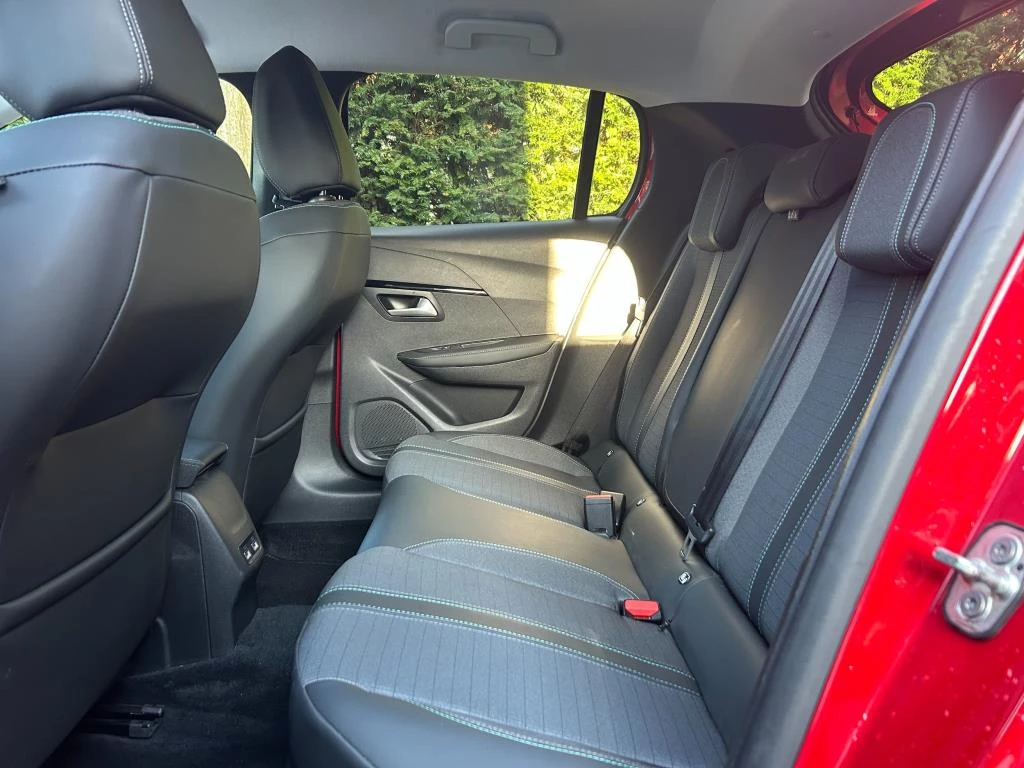 Hoofdafbeelding Peugeot e-208