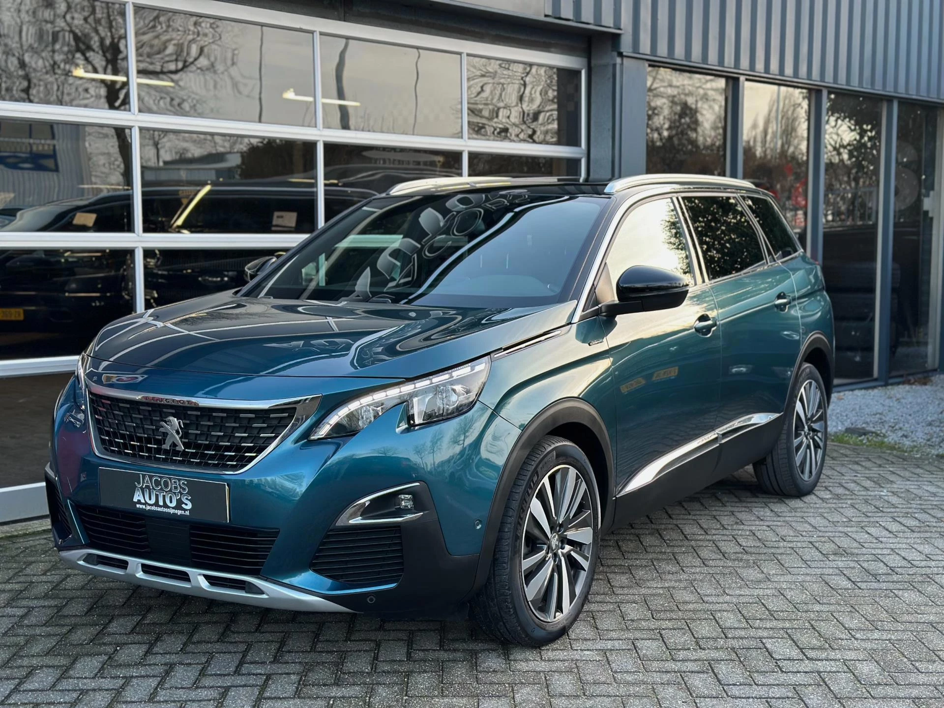Hoofdafbeelding Peugeot 5008