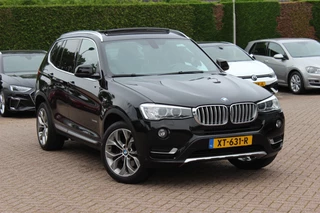 BMW X3 xDrive28i Centennial High Exe. / Panoramadak / Camera / Leder / Navigatie / 18'' / DAB / Stuur+Stoelverwarming / Cruise Control