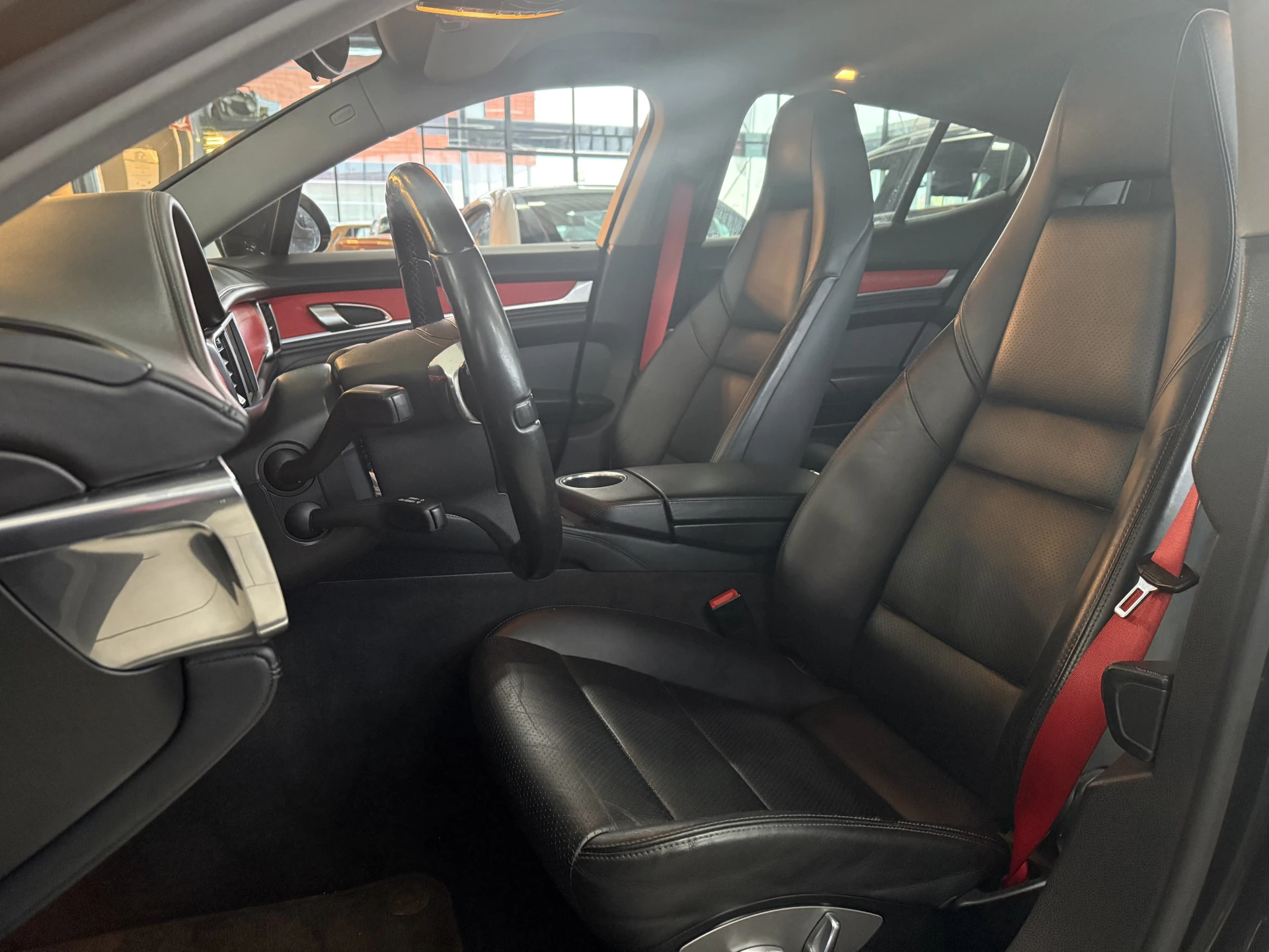 Hoofdafbeelding Porsche Panamera