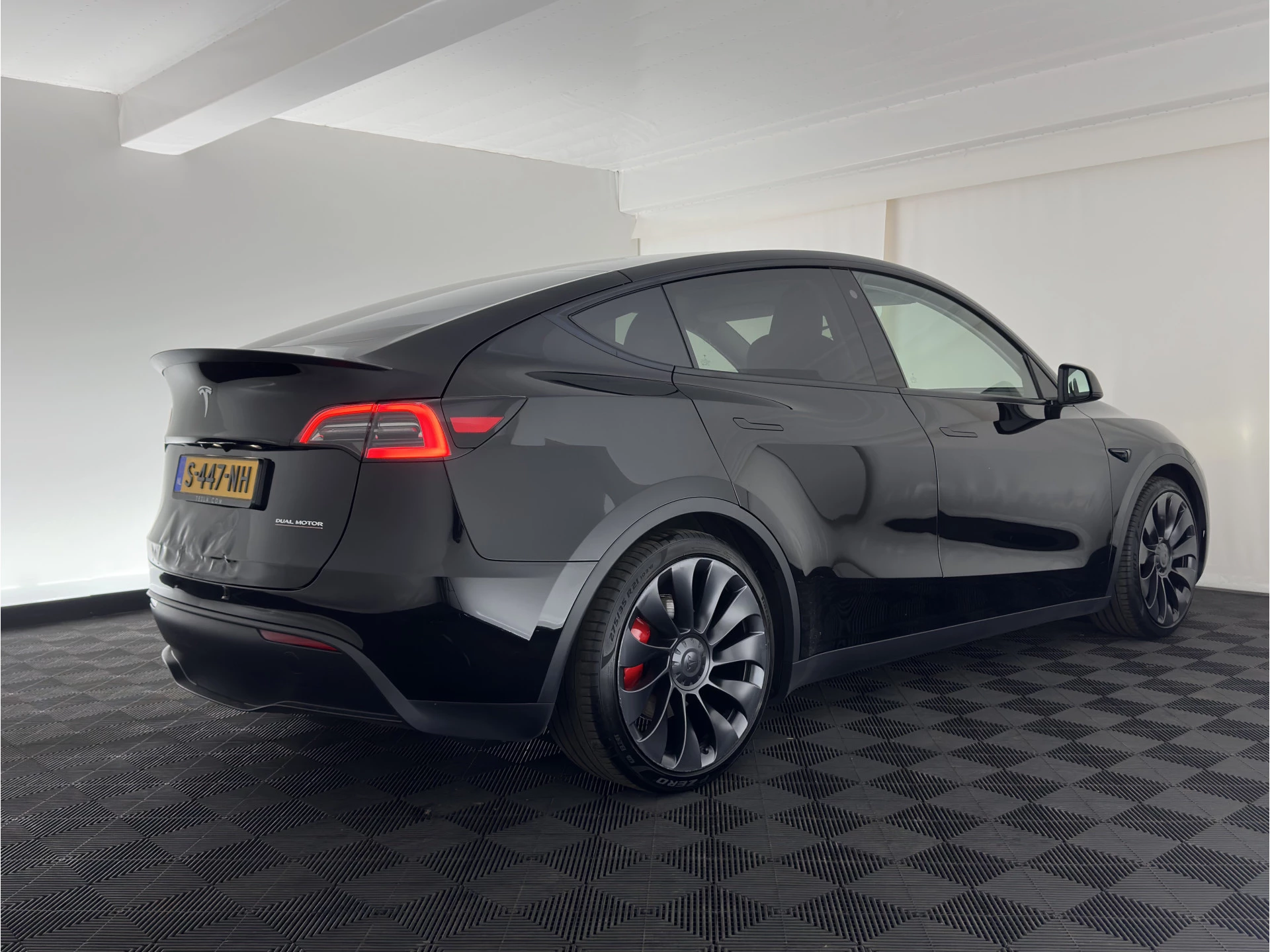 Hoofdafbeelding Tesla Model Y