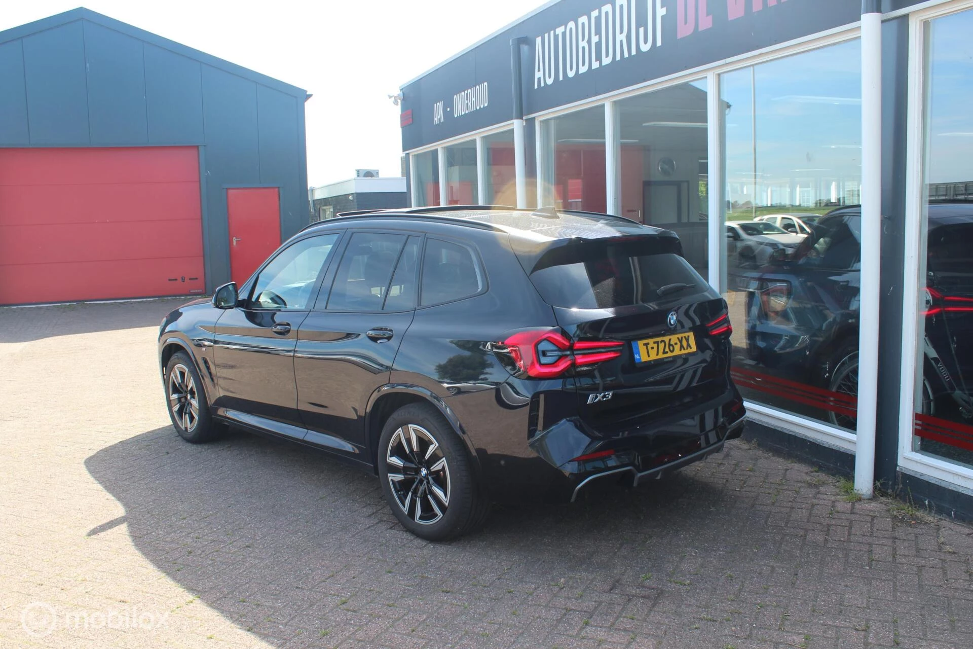 Hoofdafbeelding BMW iX3