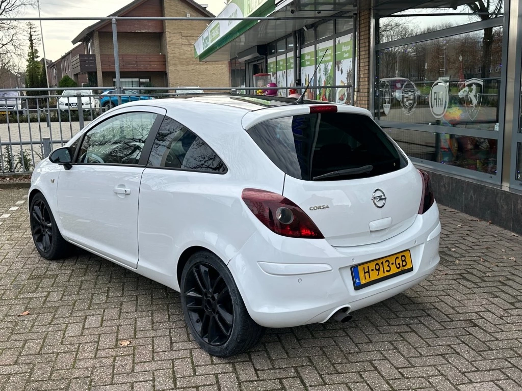 Hoofdafbeelding Opel Corsa