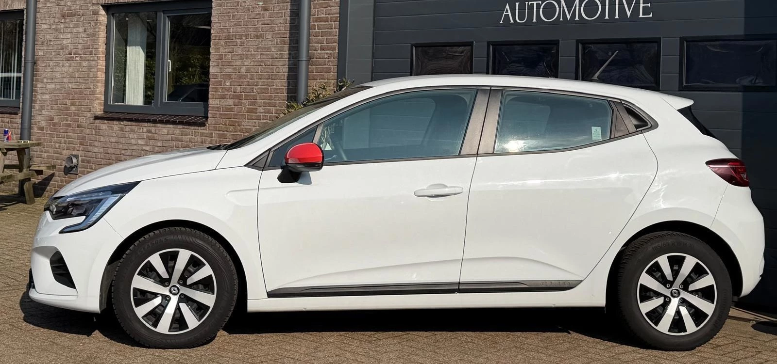 Hoofdafbeelding Renault Clio