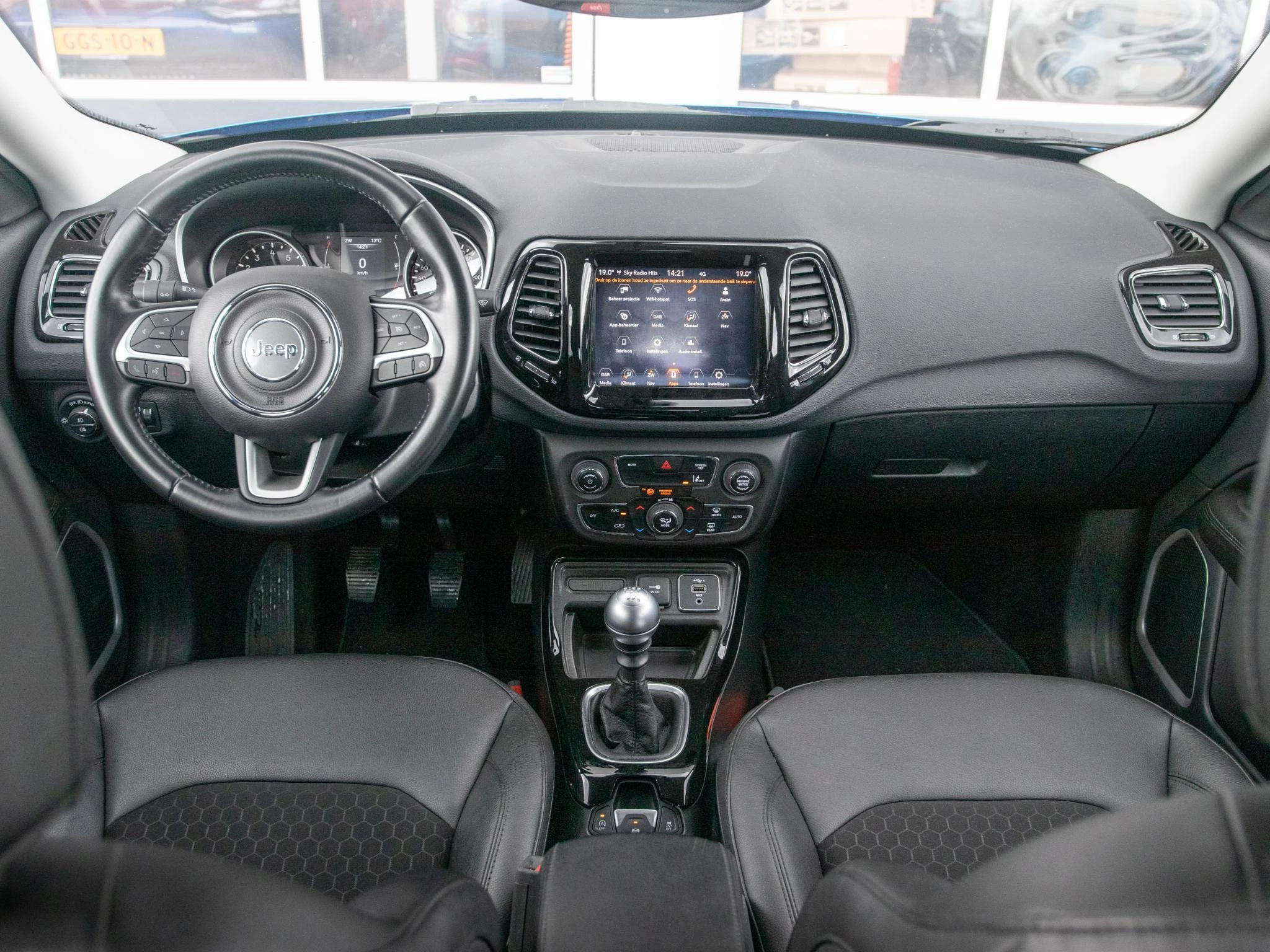 Hoofdafbeelding Jeep Compass