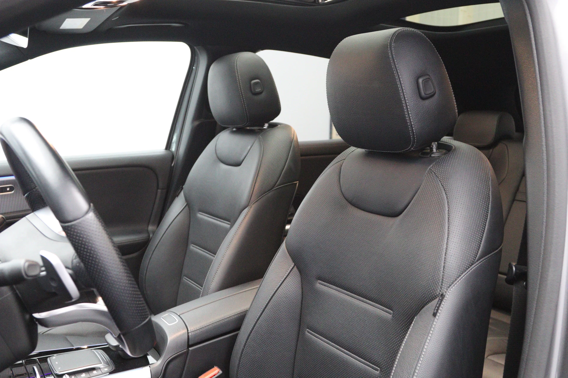 Hoofdafbeelding Mercedes-Benz EQA
