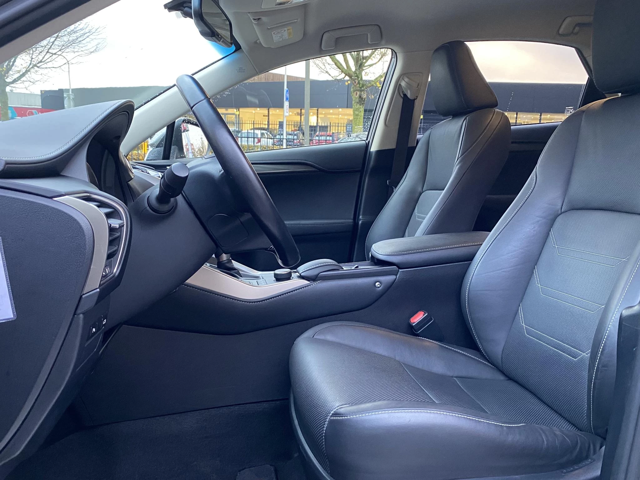 Hoofdafbeelding Lexus NX