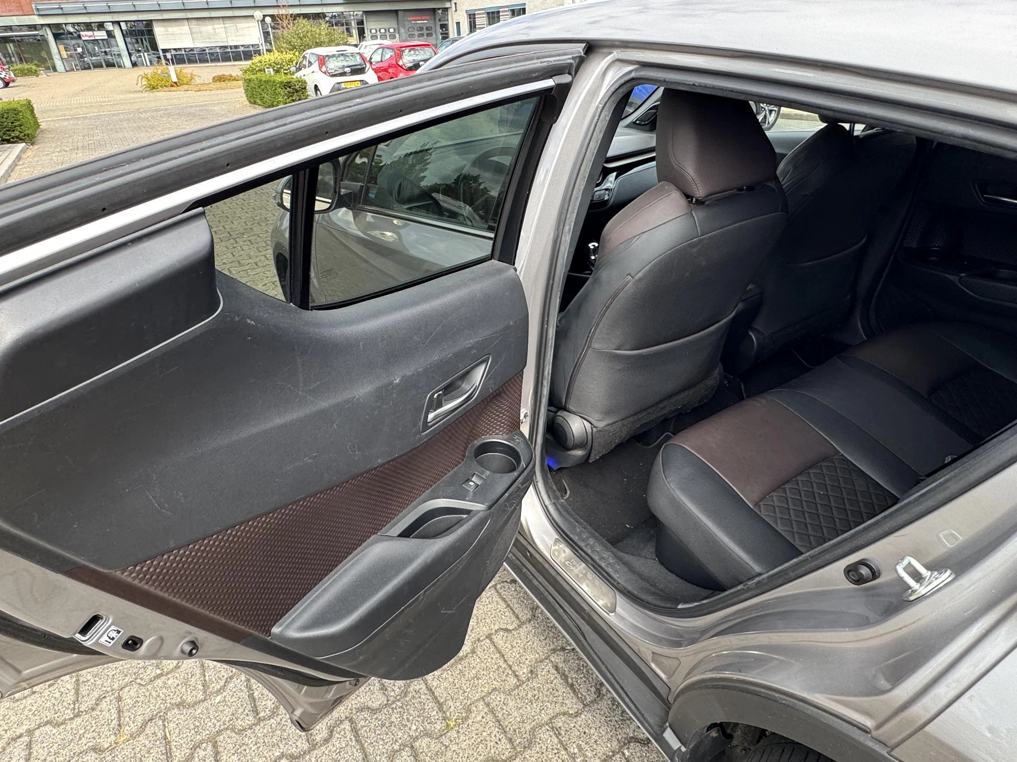Hoofdafbeelding Toyota C-HR