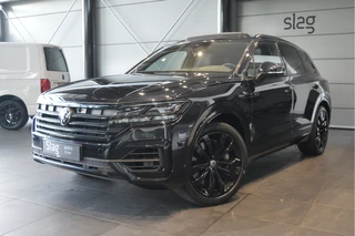 Hoofdafbeelding Volkswagen Touareg Volkswagen Touareg 3.0 TSi eHybrid R 4MOTION leer pano head up lucht 21 inch !!