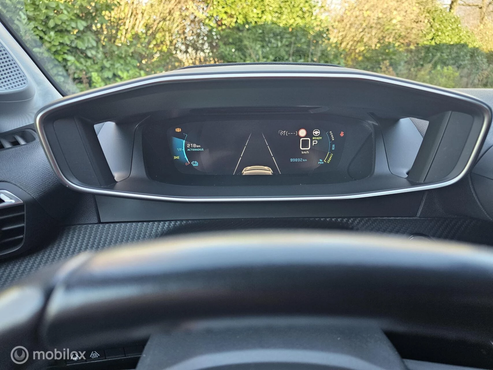 Hoofdafbeelding Peugeot e-208