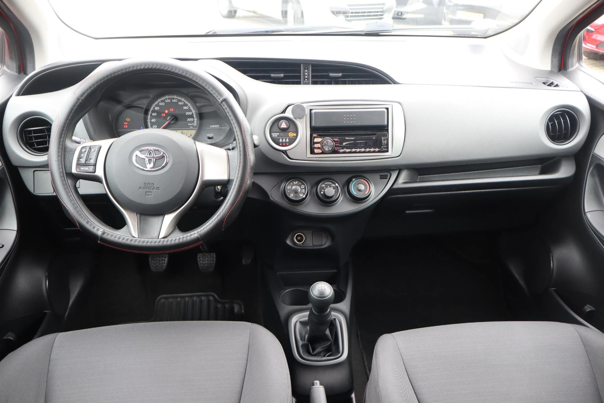 Hoofdafbeelding Toyota Yaris