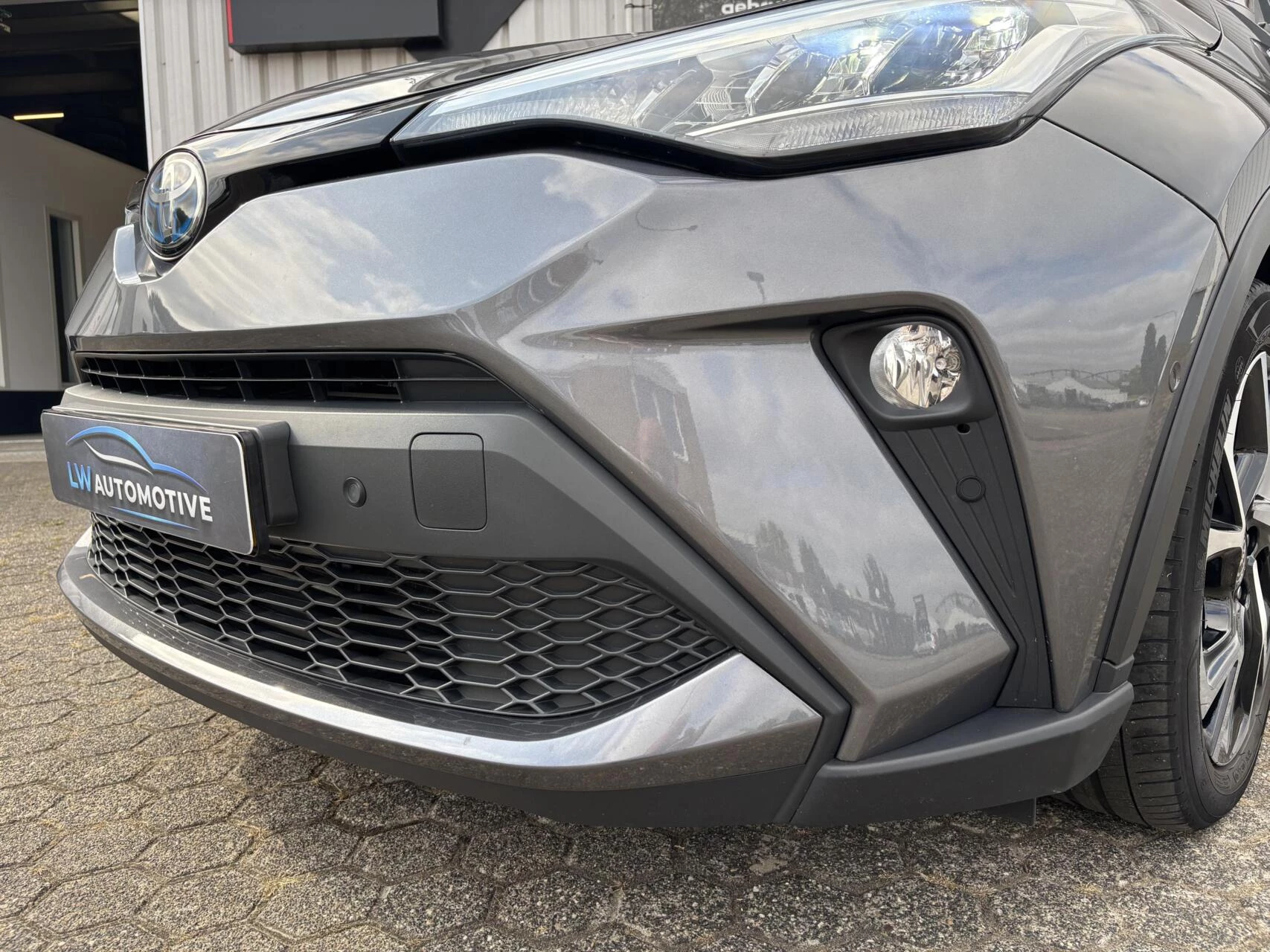 Hoofdafbeelding Toyota C-HR