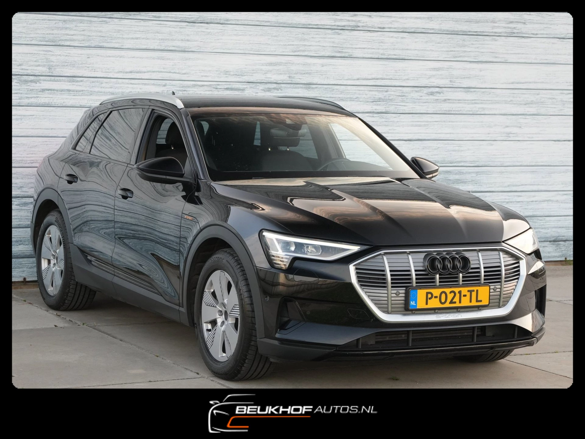 Hoofdafbeelding Audi e-tron