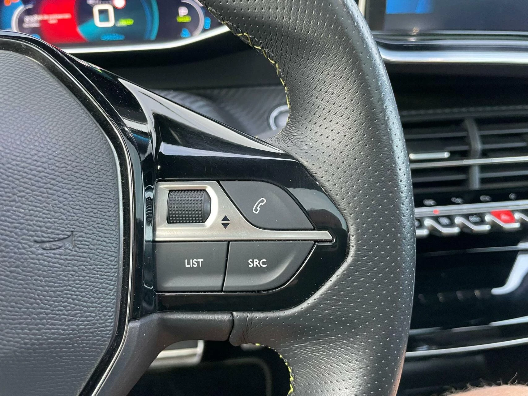 Hoofdafbeelding Peugeot e-208
