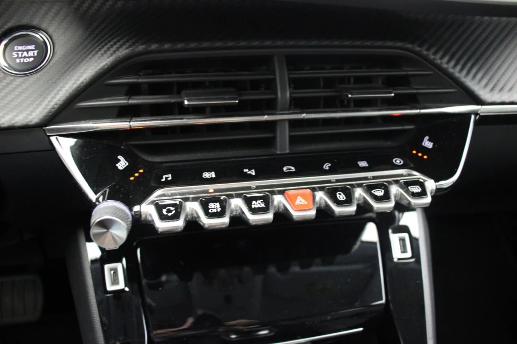Hoofdafbeelding Peugeot e-208