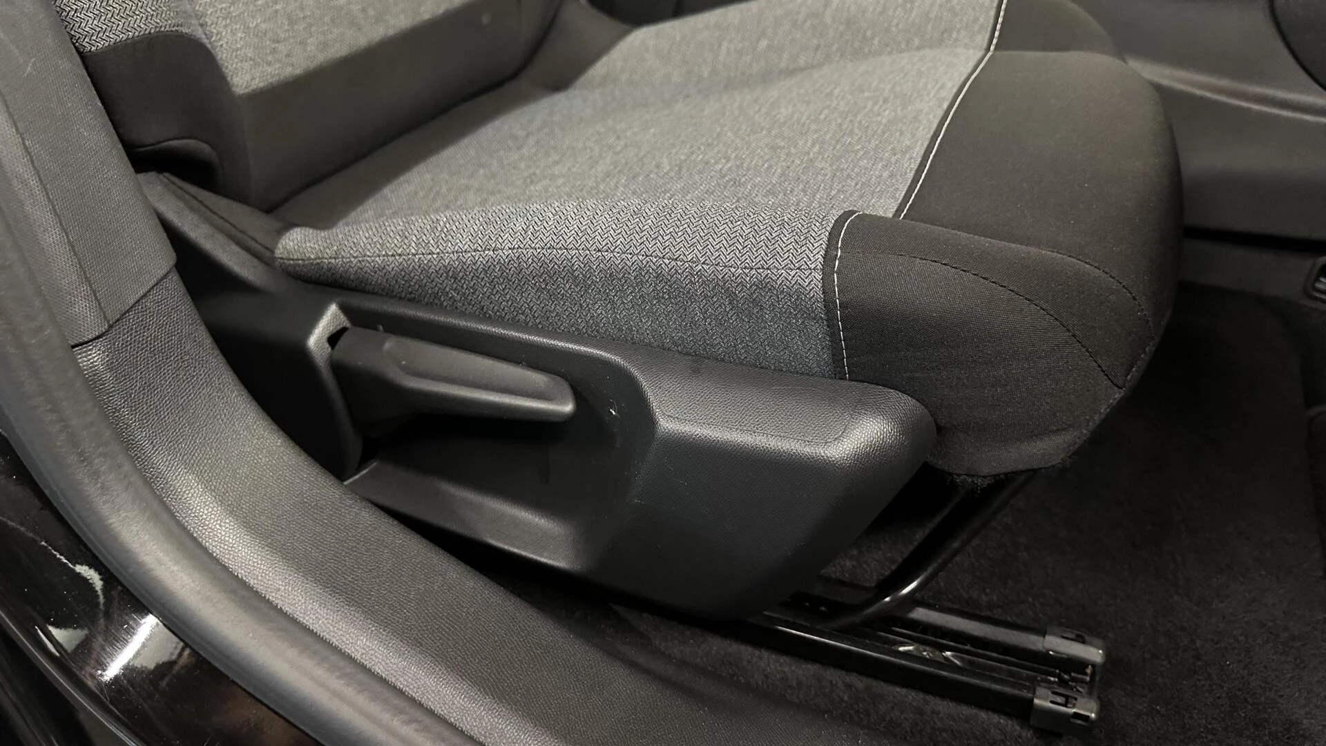 Hoofdafbeelding Citroën ë-C4 X