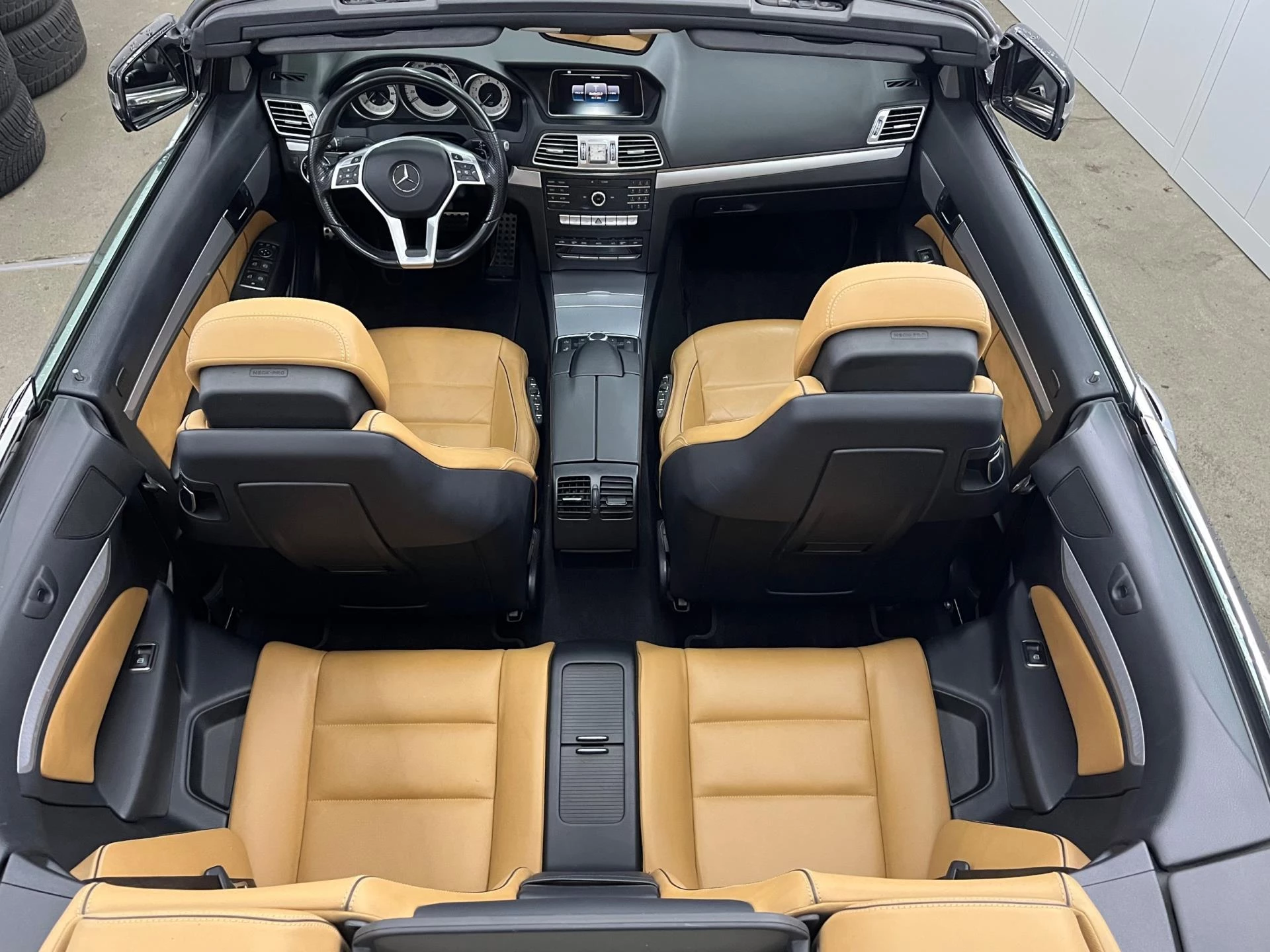 Hoofdafbeelding Mercedes-Benz E-Klasse