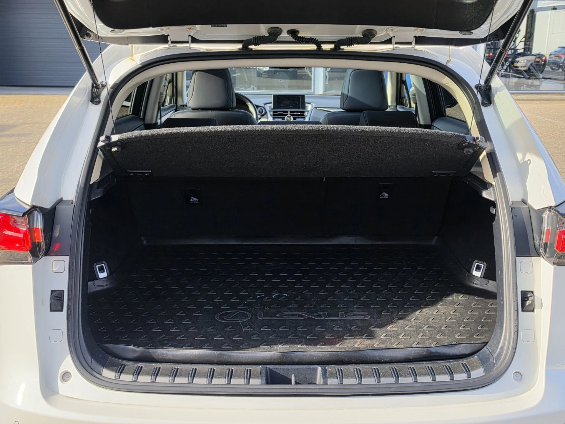 Hoofdafbeelding Lexus NX