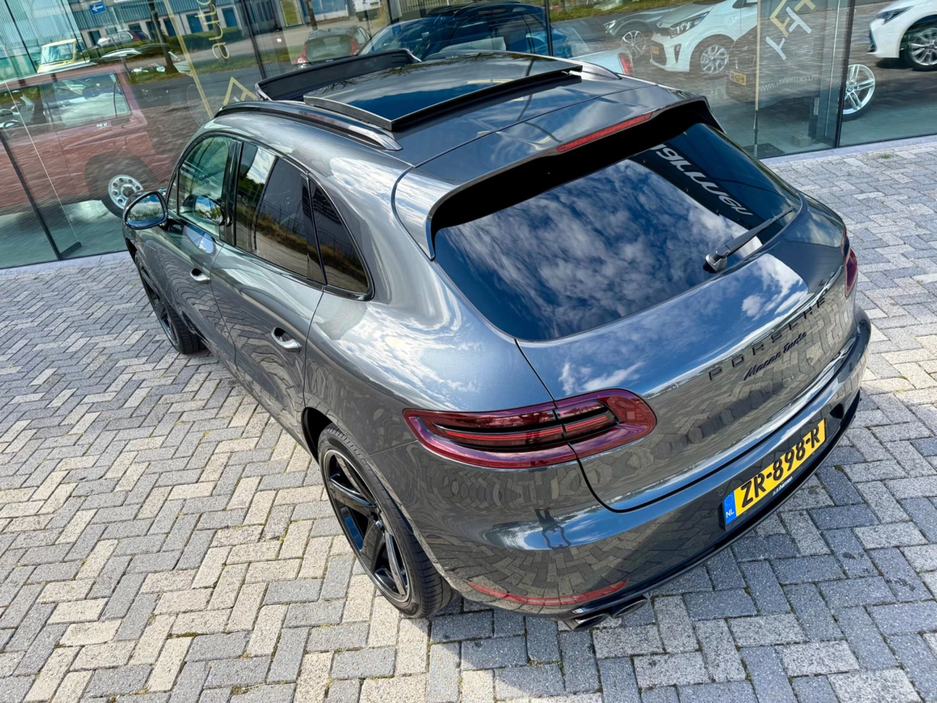 Hoofdafbeelding Porsche Macan