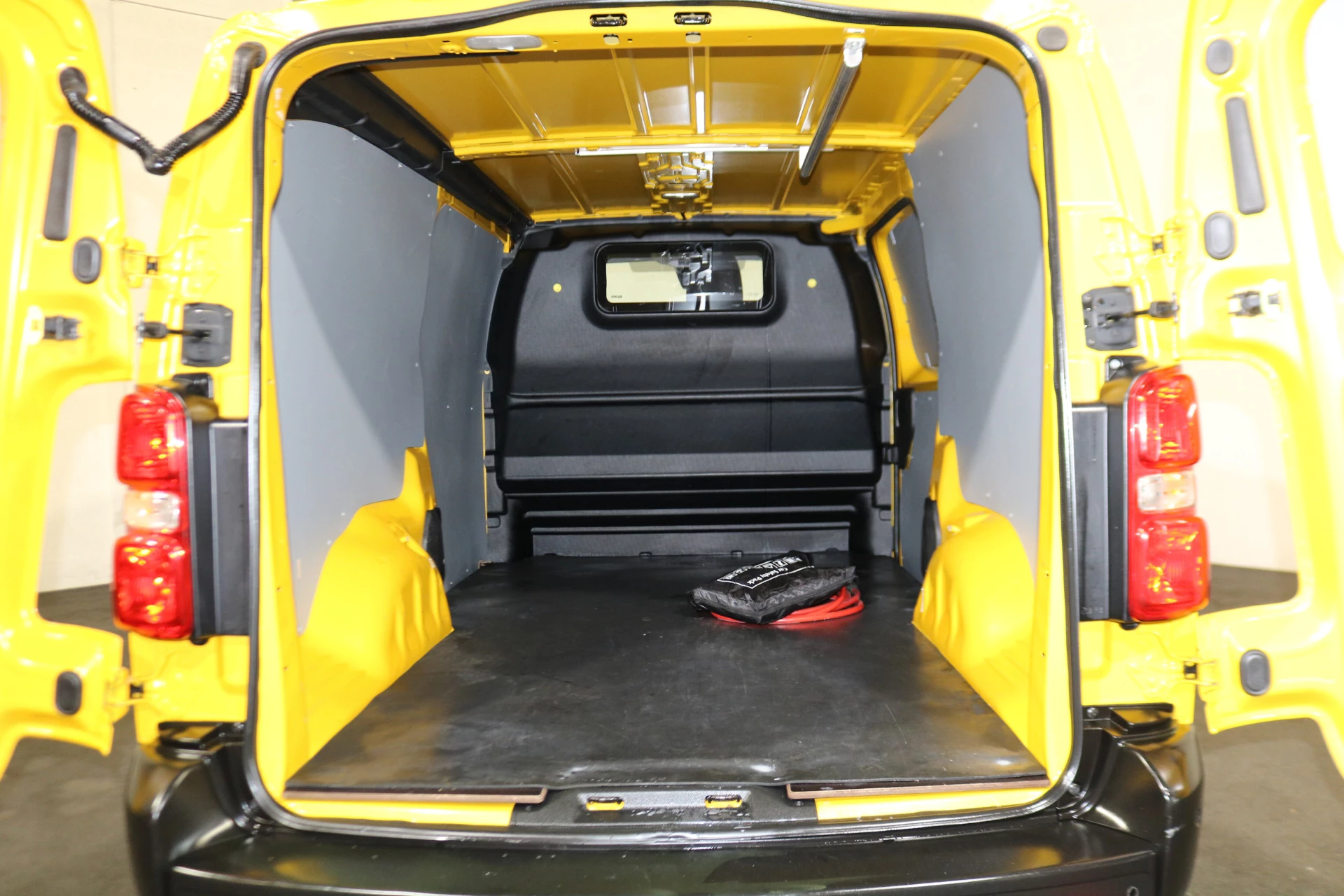 Hoofdafbeelding Opel Vivaro-e
