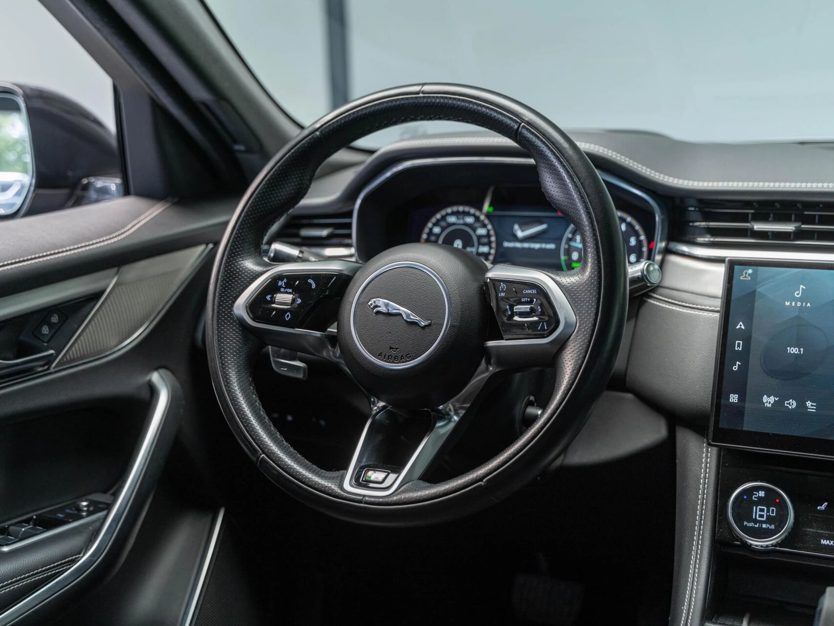 Hoofdafbeelding Jaguar F-PACE