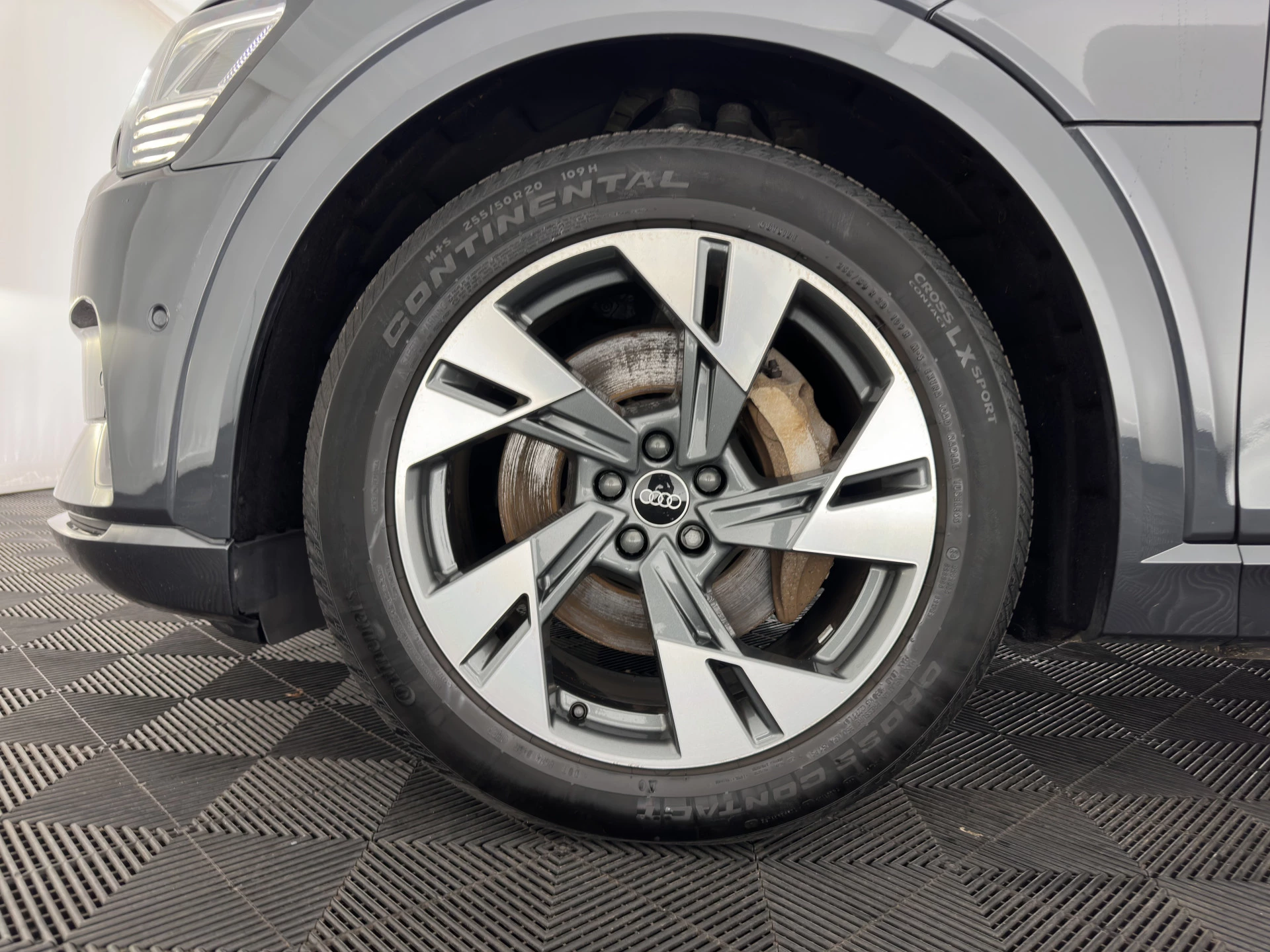 Hoofdafbeelding Audi e-tron