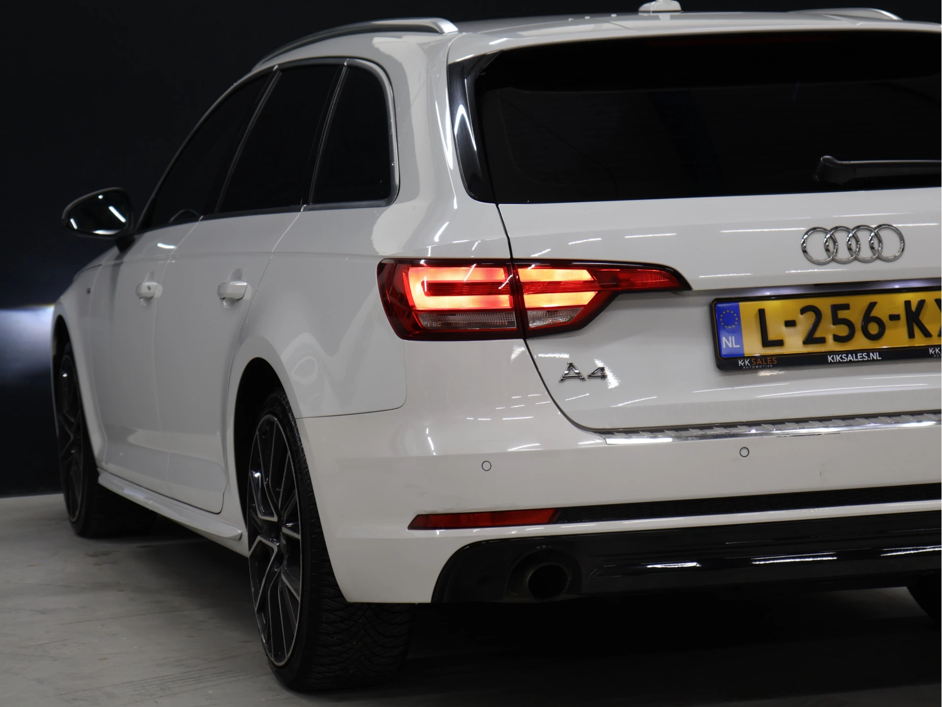 Hoofdafbeelding Audi A4